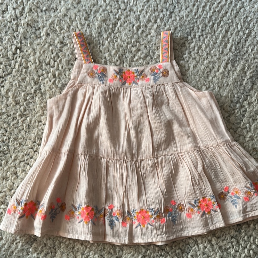 Girls top bundle - Picture 4 of 4